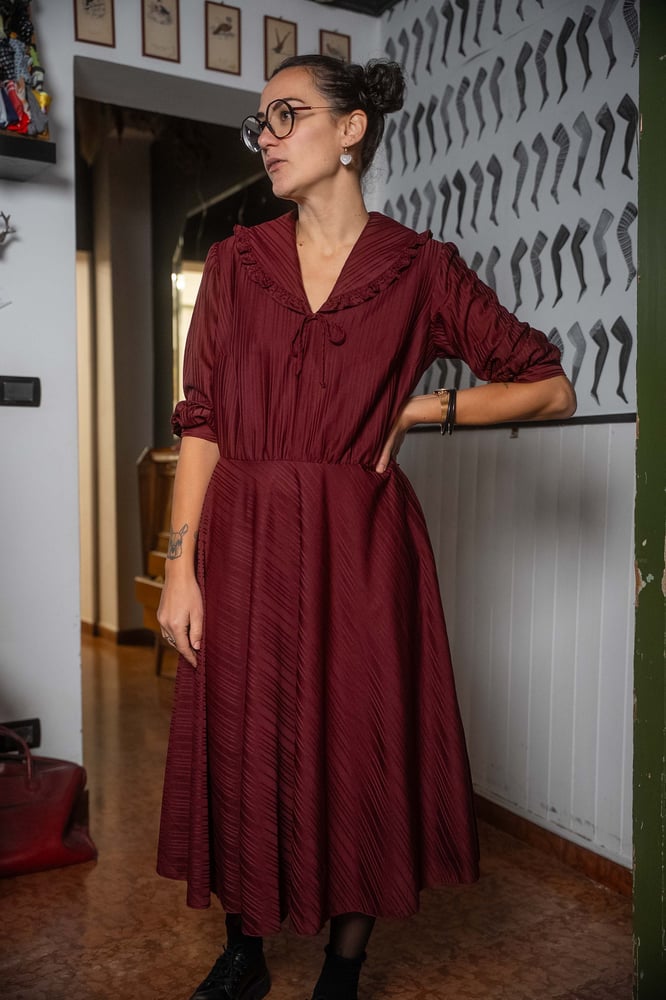 Image of Abito bordeaux con colletto