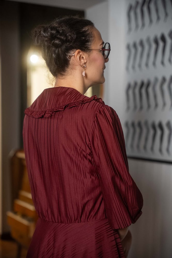 Image of Abito bordeaux con colletto