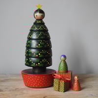 Image 2 of christmas tree girl (classic)