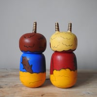 Image 4 of a & un oni