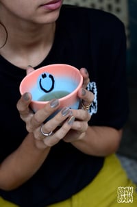 Image 3 of Tasse Pink water gradient smile