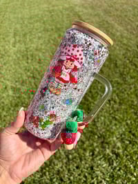 Image 2 of 20oz Glass Strawberry Snow Globe Cup 