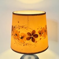 Image 4 of Lampe vintage en grès céramique bleu lavande - 1970s - abat-jour fleurs séchées