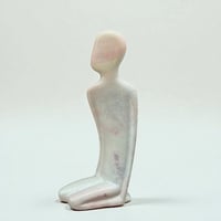 Image 2 of Grande sculpture homme stylisé en pierre stéatite Kenya 70/80 art africain moderniste