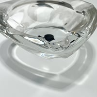 Image 3 of Petit cendrier en verre vintage carte à jouer Pique - Années 60 bistrot rétro