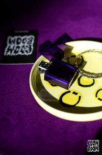 Image 2 of Briquet Hard edge transparent