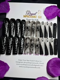 Image 3 of Noir Poison