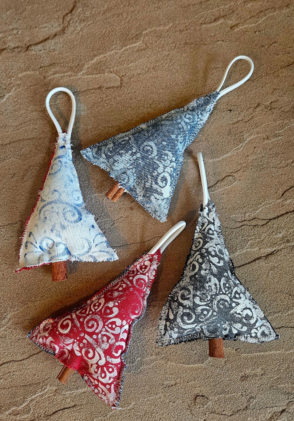 Image of Christmas Tree Oriments Set (was $20.00)