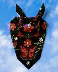 Image 6 of ONe Rad Latina "Solo el Pueblo, Salva al Pueblo." bandana