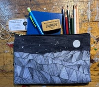 Image 1 of Fine Art Zipper Bag: Pinnacle View at night (black/white)