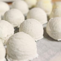 Image 3 of Snowball Bath Truffles 