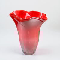 Image 1 of Grand vase en verre soufflé rouge KURATA Craft japonais - Made in Japan - 1970s