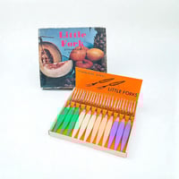 Image 1 of Set vintage de petits piques à cocktails - apéro - inox & plastique - design rétro 60s