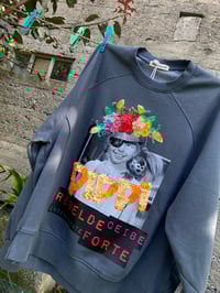 Image 4 of Suadoiro bordado a man. PiPPI GRIS. Varias tallas