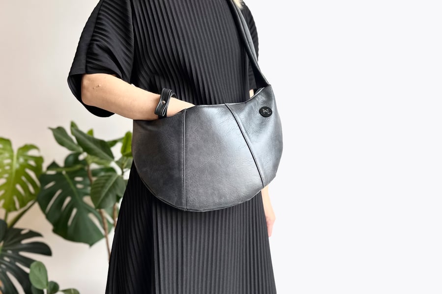 Image of AZ Silvia Dark Grey