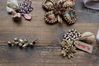 Image 4 of Spilla e collane a rosario "Wunderkammer"