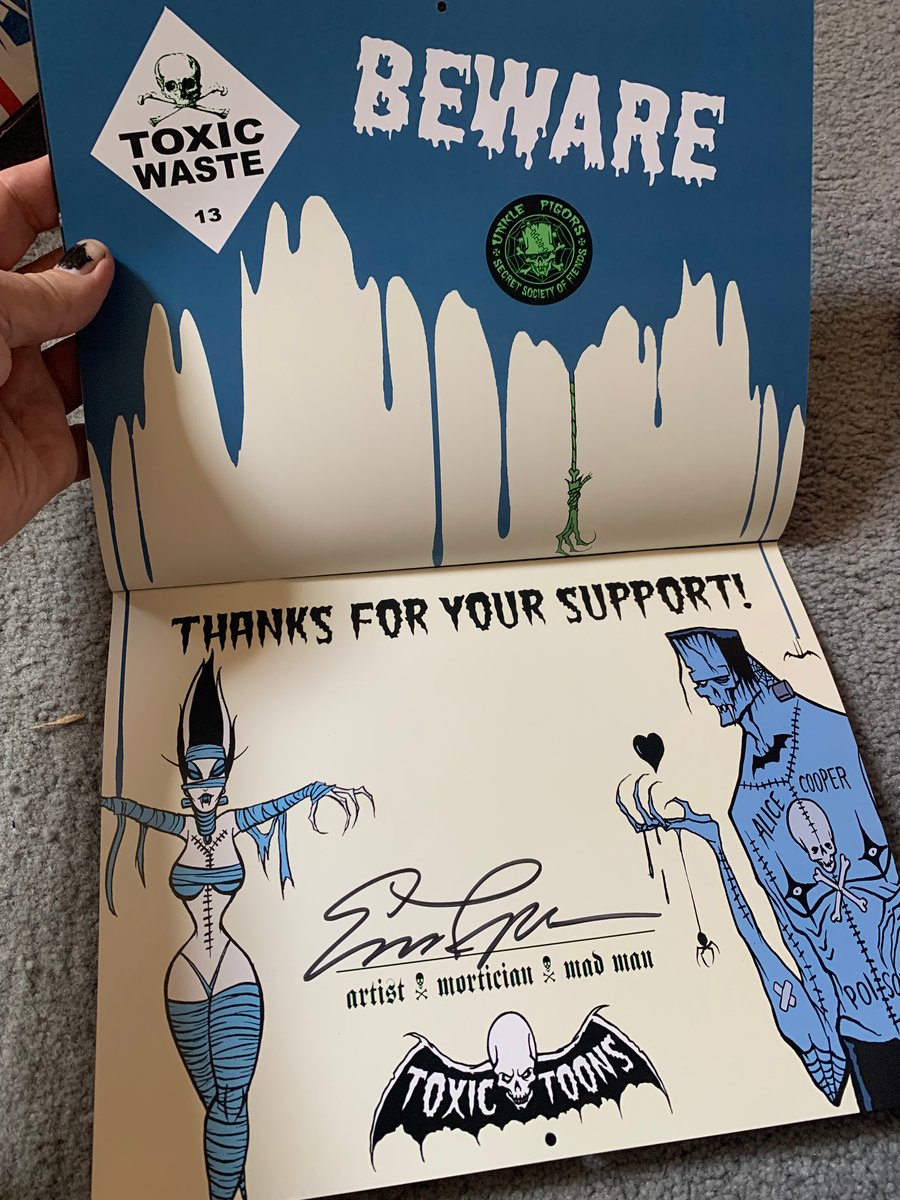 Image of 2026 CALENDAR -COMES SIGNED usa only