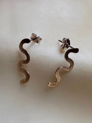 Image of Mini wiggle earrings