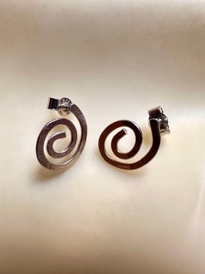 Image of Small spiral earrings