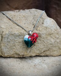 Image 2 of Pulpos y el corazón del mar