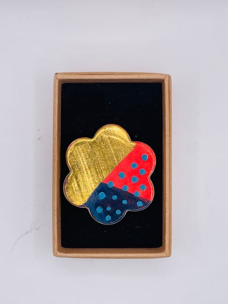 Image of Ceramic and gold lustre brooch (#836)