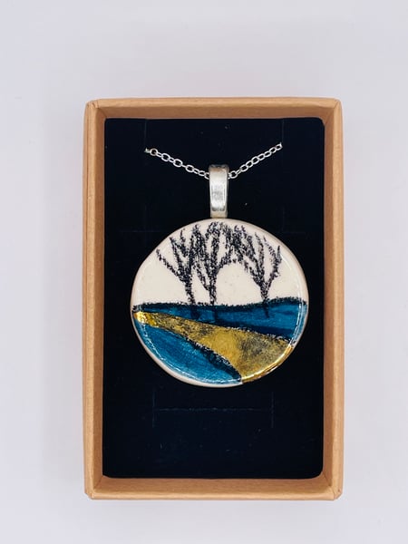 Image of Ceramic and gold lustre necklace (#819)