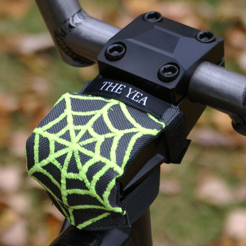 Image of Neon green on Charcoal Spider STEMBUDDY™
