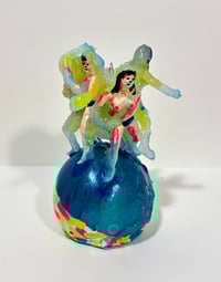 Image 4 of Party Bulb 2