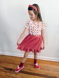 Image 3 of  Basic tee | Two Styles | Very Merry 2025