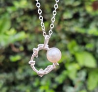 Image 4 of The Secret of the Pearl - Sterling Silver Necklace 