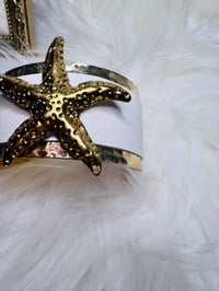 Image 2 of Golden Starfish Ocean Cuff Bracelet – White Leather & Hammered Gold Tone – Coastal Boho Jewelry