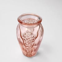 Image 2 of Petit vase rosaline à jacinthe Art Déco en verre rosaline vintage 1930  - Vase verre rose
