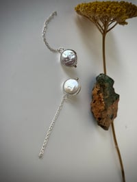 Image 5 of Ohrringe mit Keshi Perlen und 14ct Gold Kugeln