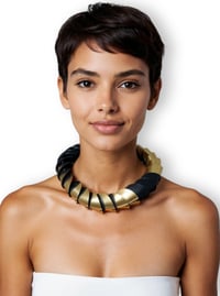 Image 1 of Collana scultura, artigianale, in pelle, modello: ARMADILLO n.1 