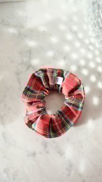 Chouchou écossais rouge