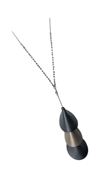 Image 12 of Collana lunga con pendente, artigianale, in pelle e ottone, modello: ARMADILLO LONG