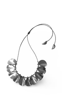 Image 1 of Collana scutlura, artigianale, in pelle, modello "ELITRE COLLIER"