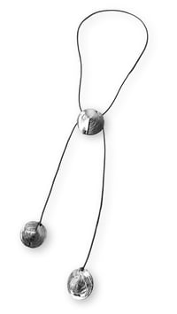 Image 2 of Collana lunga, artigianale, in pelle, modello "TORTOISE YOYO"