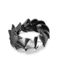 Image 14 of Bracciale scultura, artigianale, in pelle, modello: ARMADILLO