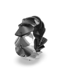 Image 17 of Bracciale scultura, artigianale, in pelle, modello: ARMADILLO