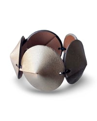 Image 15 of Bracciale scultura, artigianale, in pelle, modello: TORTOISE