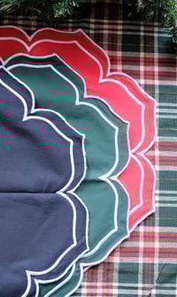 Image 3 of Set de table camélia rouge