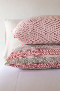 Image 3 of Holiday Border Pillowcase