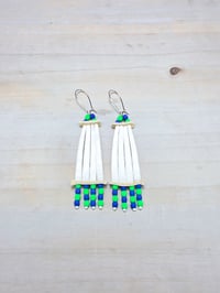 Neon Canucks dentaliums