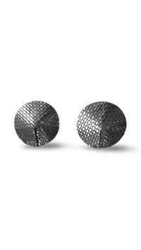 Image 2 of Orecchini a lobo, in pelle e acciaio, modello: TORTOISE STUDS