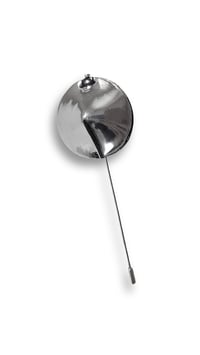 Image 2 of Spilla, in pelle e ottone, modello: TORTOISE FIBULA