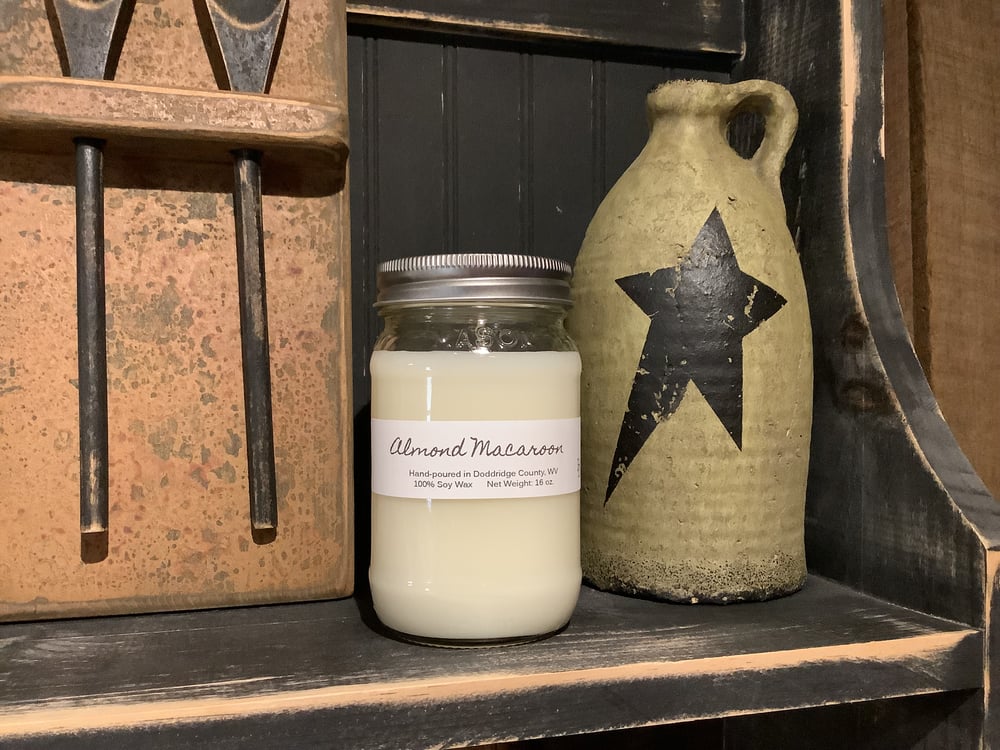 Image of Almond Macaroon 16 oz