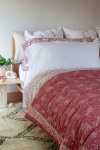 Image 2 of Cranberry Star Quilt