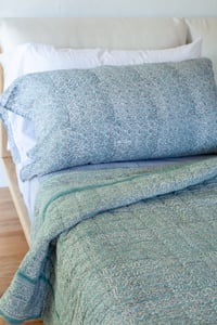 Image 7 of Mint Swirl Quilt