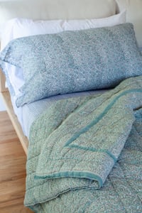 Image 2 of Mint Swirl Quilt